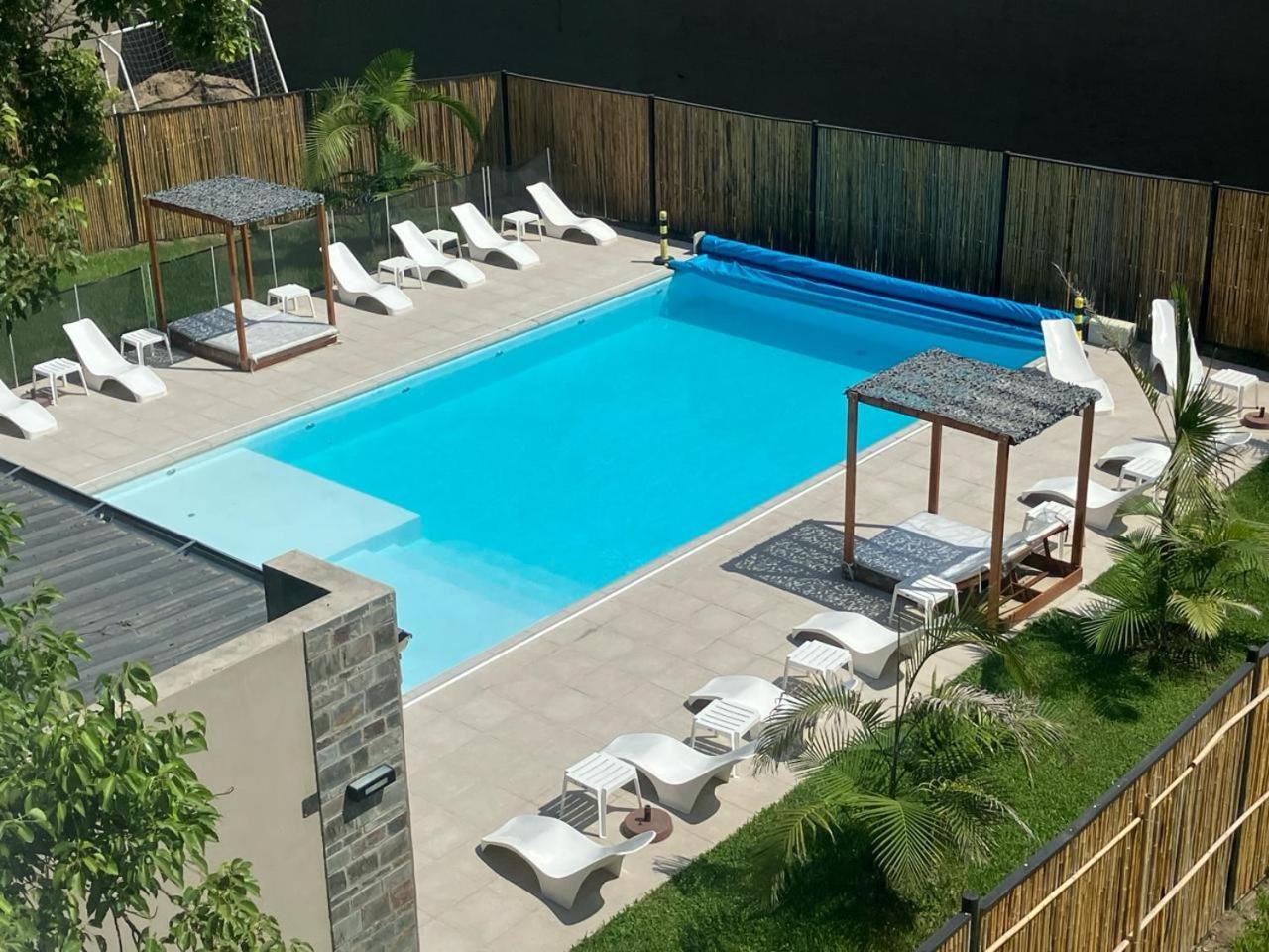 Howard Johnson Hotel Йерба-Буэна Экстерьер фото